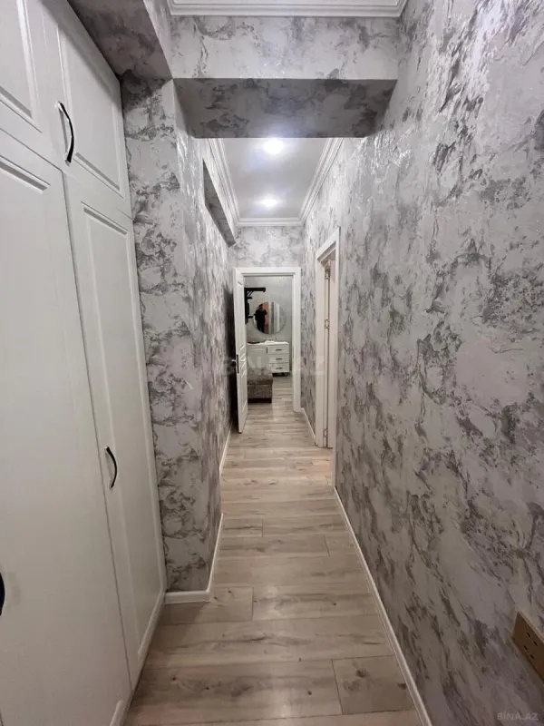 Satılır 3 otaqlı mənzil 82 m²