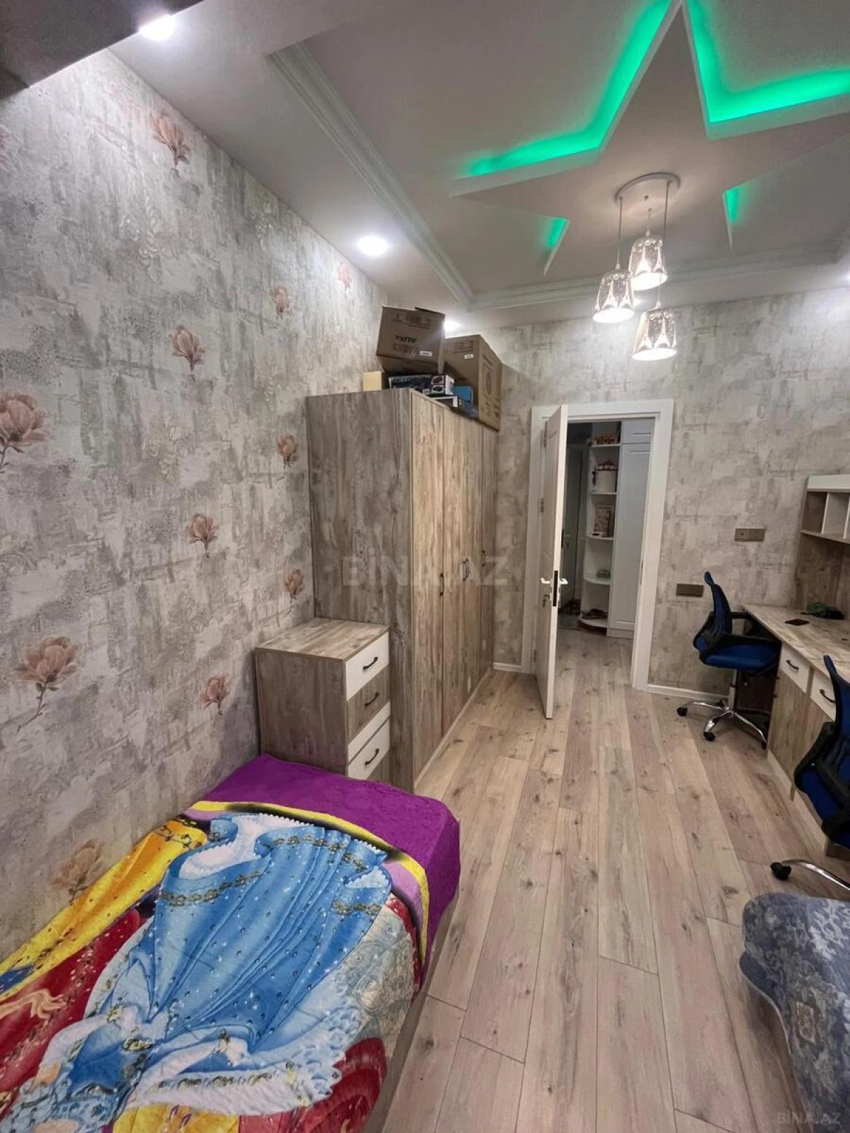 Satılır 3 otaqlı mənzil 82 m²