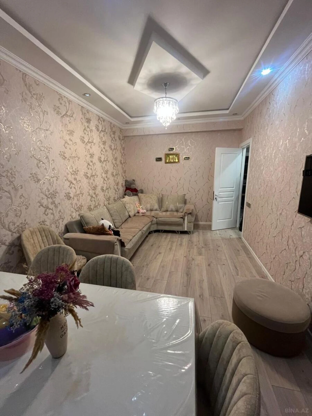 Satılır 3 otaqlı mənzil 82 m²
