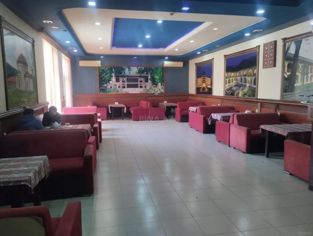 Satılır obyekt 560 m²