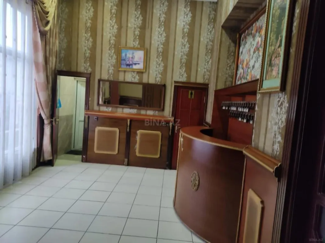 Satılır obyekt 560 m²