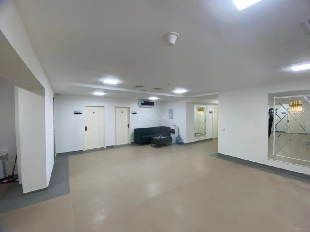 Satılır obyekt 1261 m²