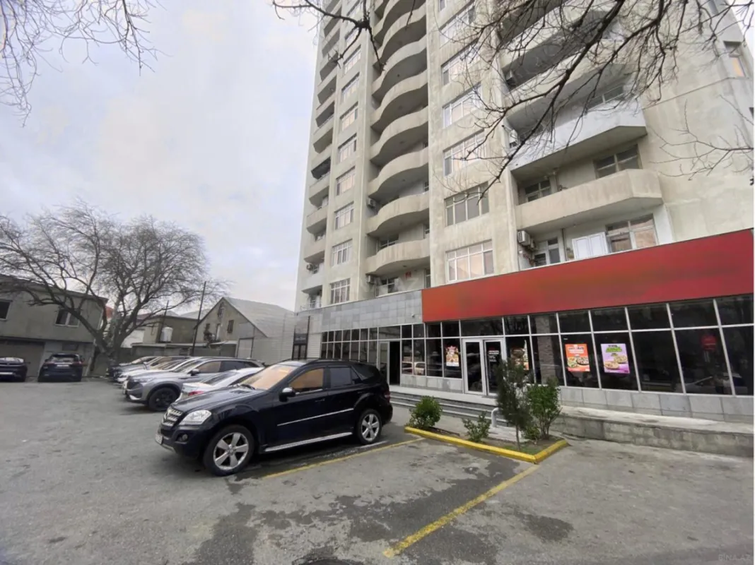 Satılır obyekt 1261 m²