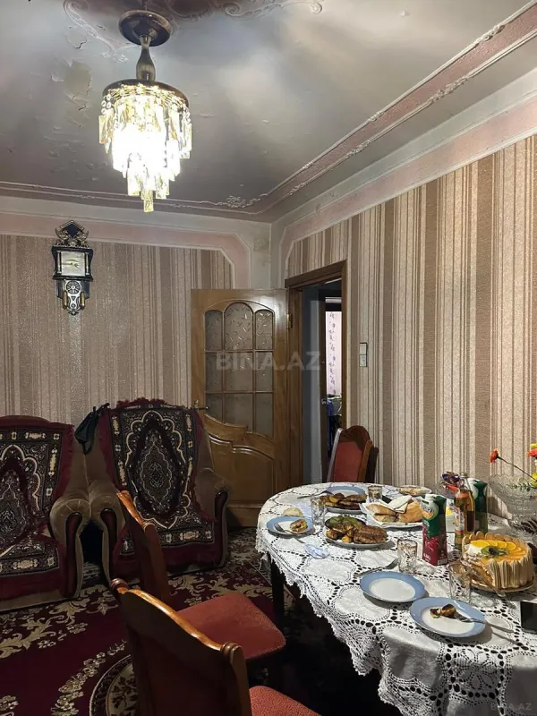 Satılır 4 otaqlı mənzil 90 m²