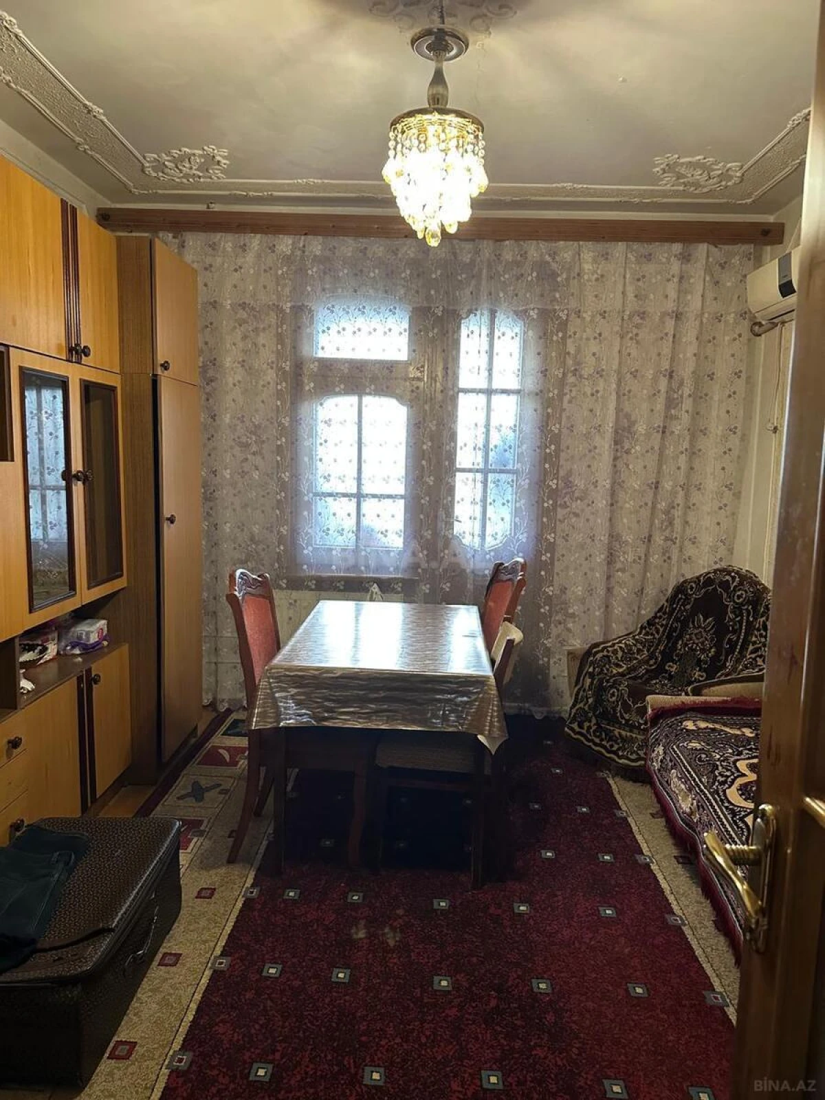 Satılır 4 otaqlı mənzil 90 m²