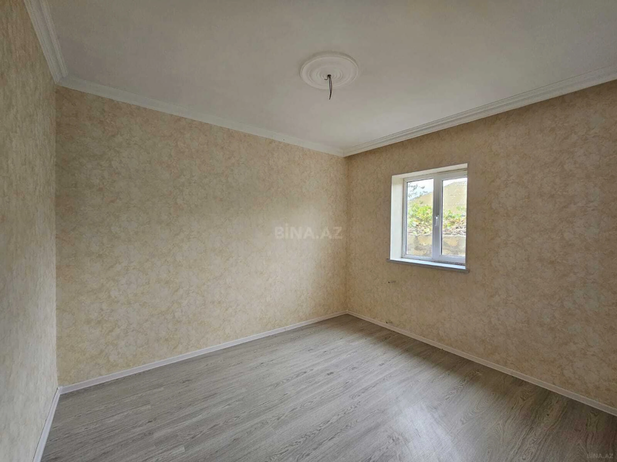 Satılır 3 otaqlı həyət evi 90 m²
