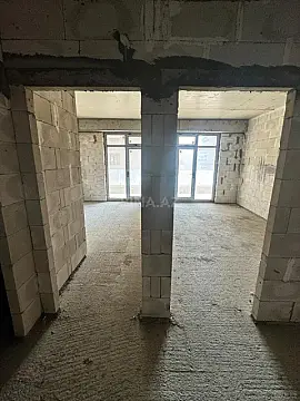 Satılır 3 otaqlı mənzil 147.5 m²