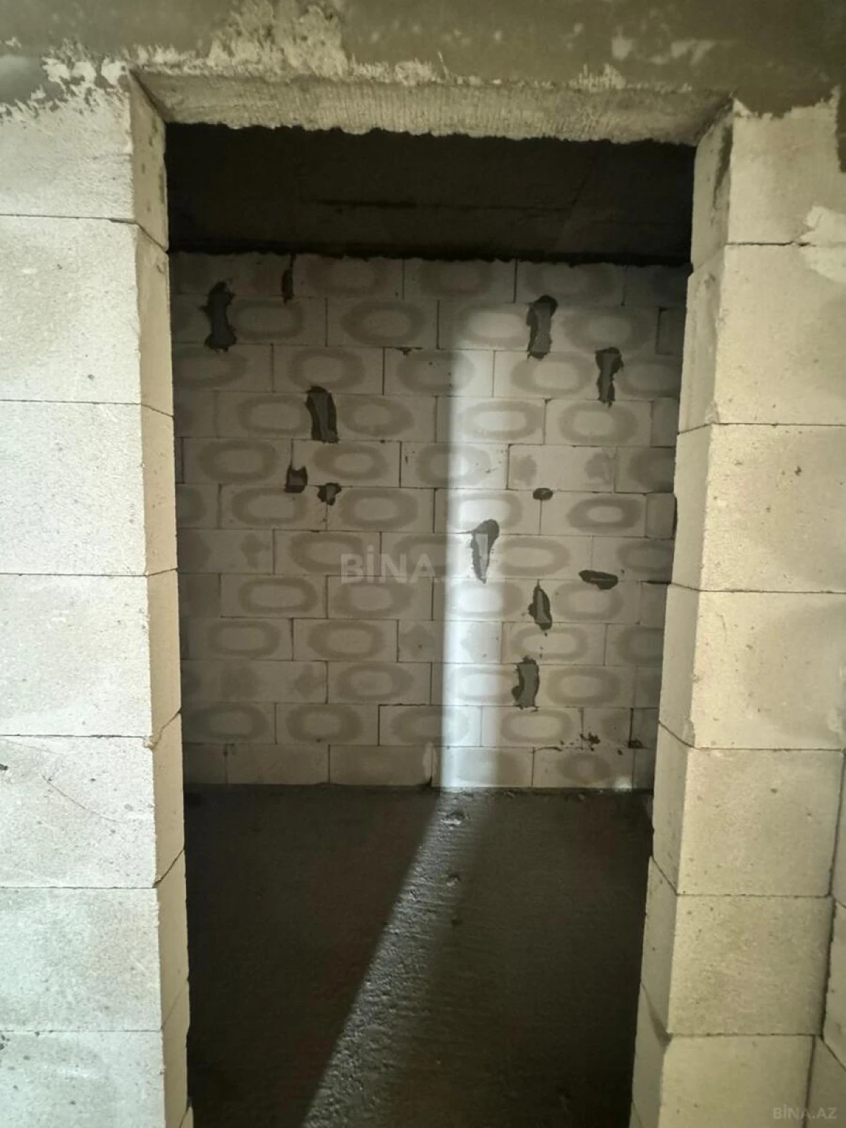 Satılır 3 otaqlı mənzil 147.5 m²