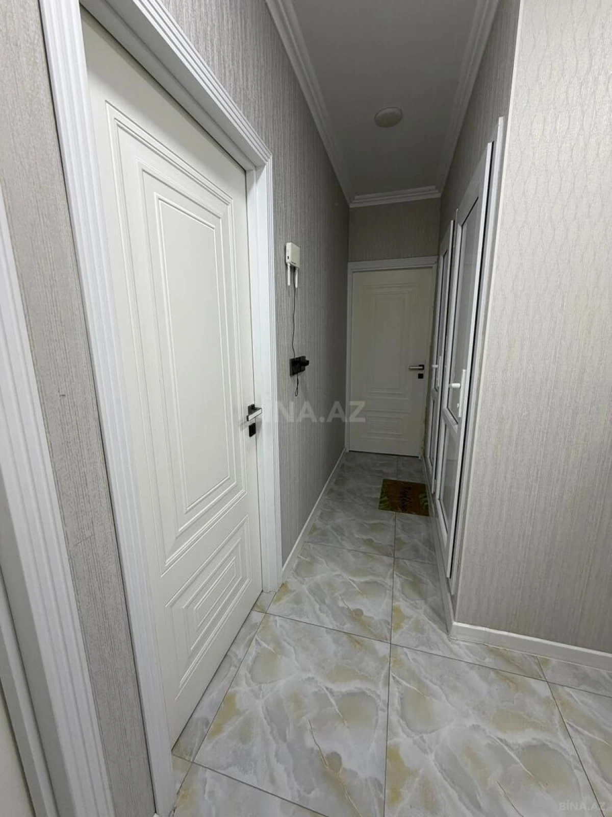 Kirayə verilir 3 otaqlı mənzil 92 m²