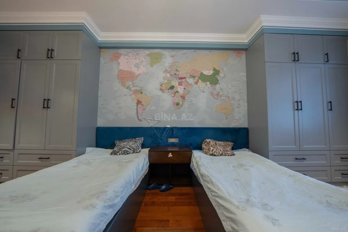 Satılır 3 otaqlı mənzil 159 m²