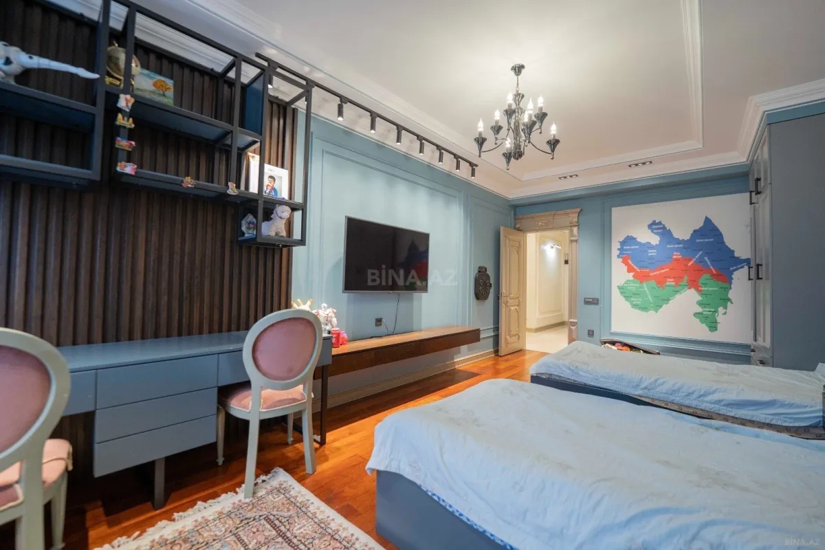 Satılır 3 otaqlı mənzil 159 m²