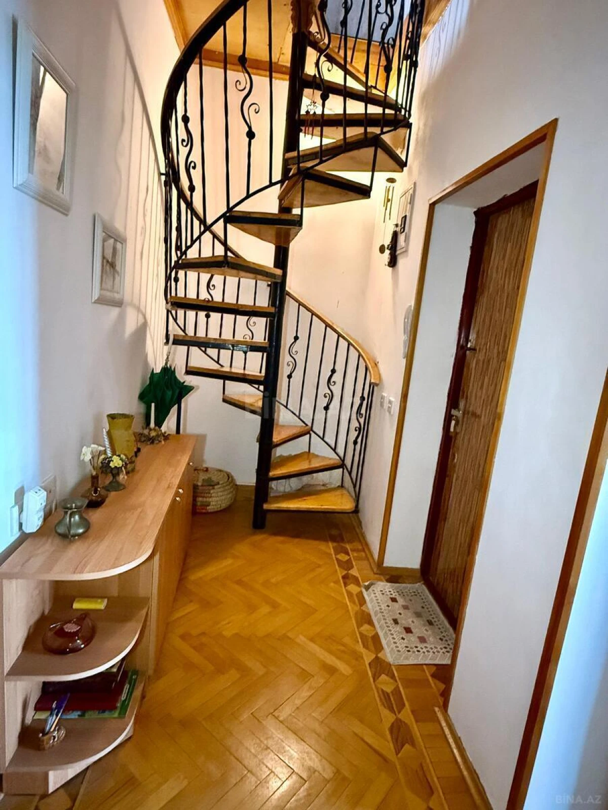Satılır 4 otaqlı mənzil 154 m²
