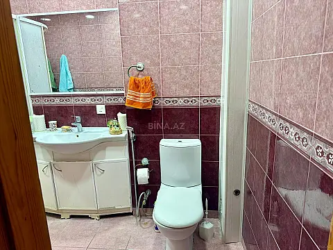 Satılır 4 otaqlı mənzil 154 m²