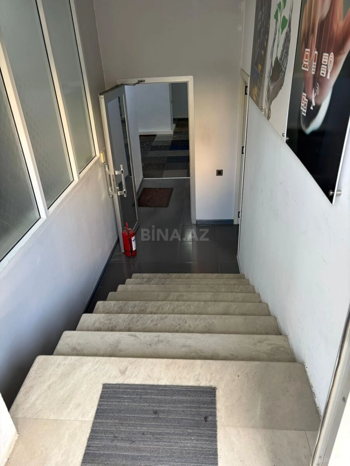 Satılır obyekt 185 m²