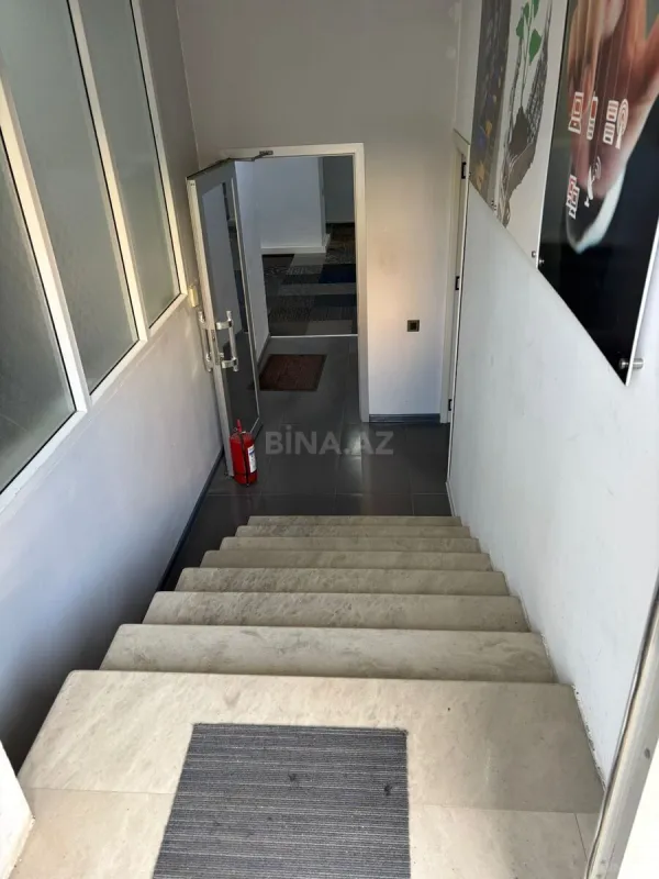 Satılır obyekt 185 m²