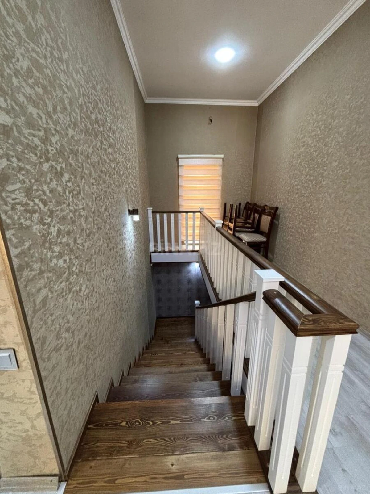 Satılır 6 otaqlı həyət evi 360 m²