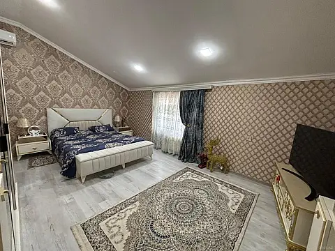 Satılır 6 otaqlı həyət evi 360 m²