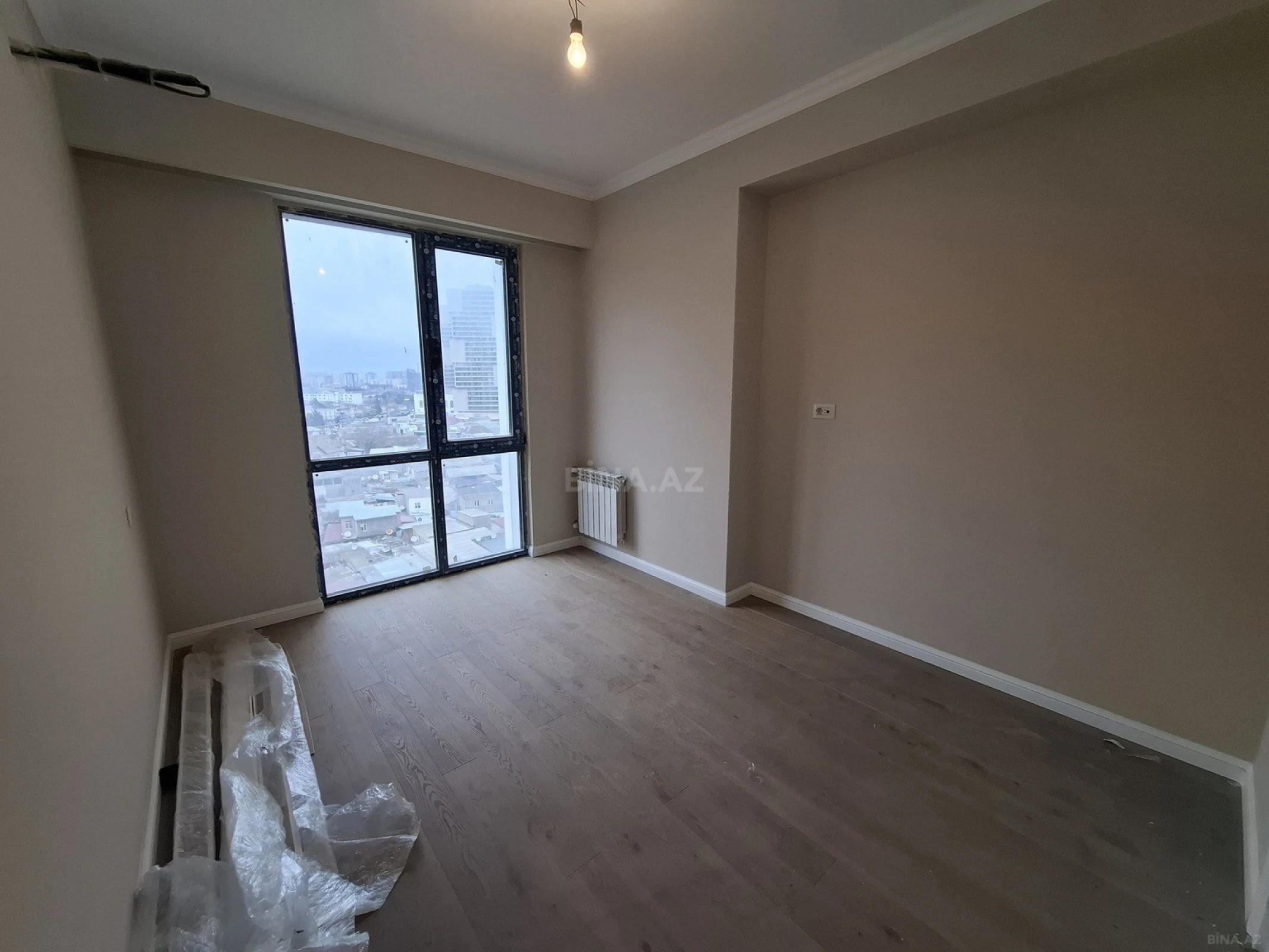 Satılır 2 otaqlı mənzil 60 m²