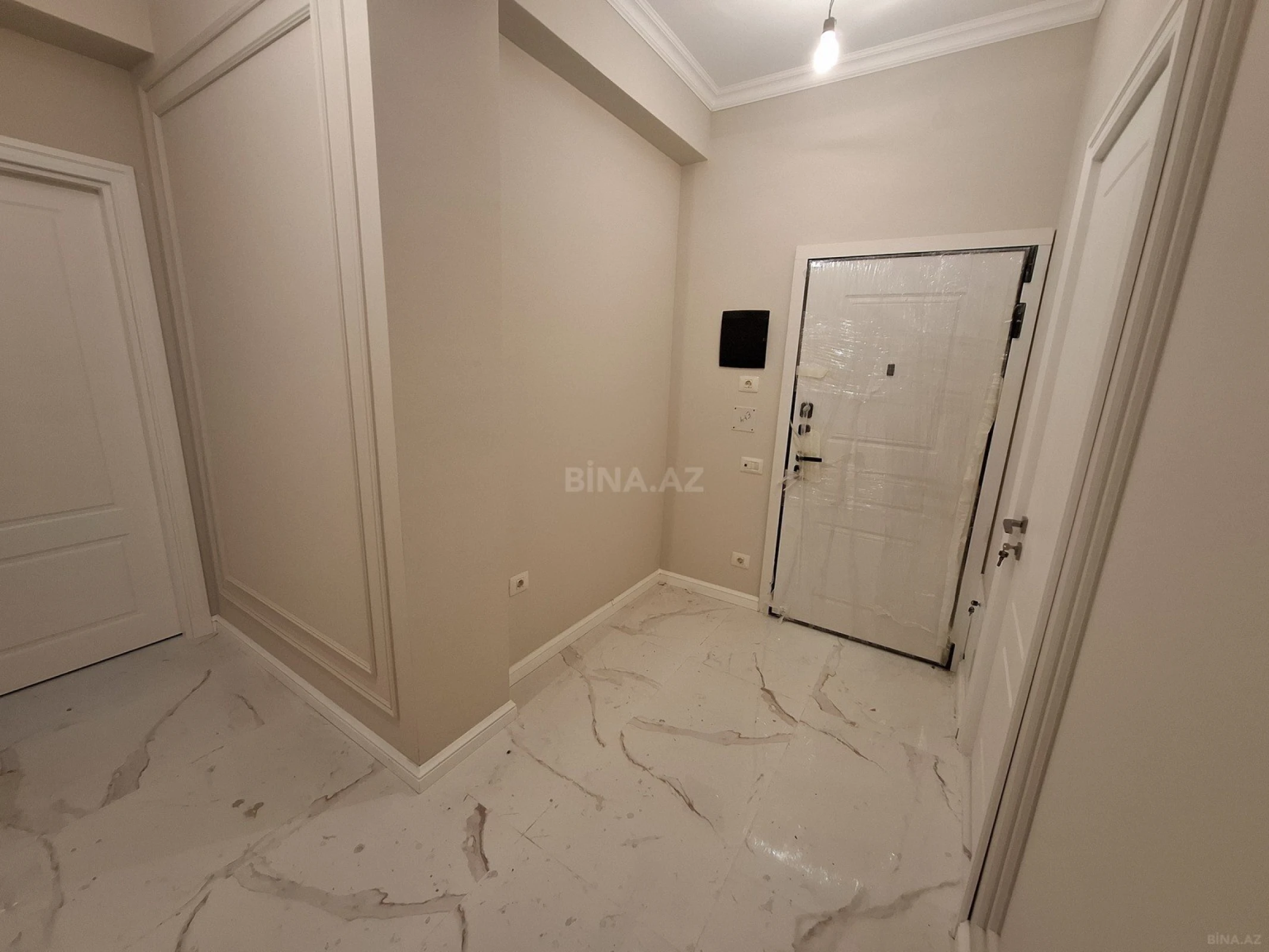 Satılır 2 otaqlı mənzil 60 m²