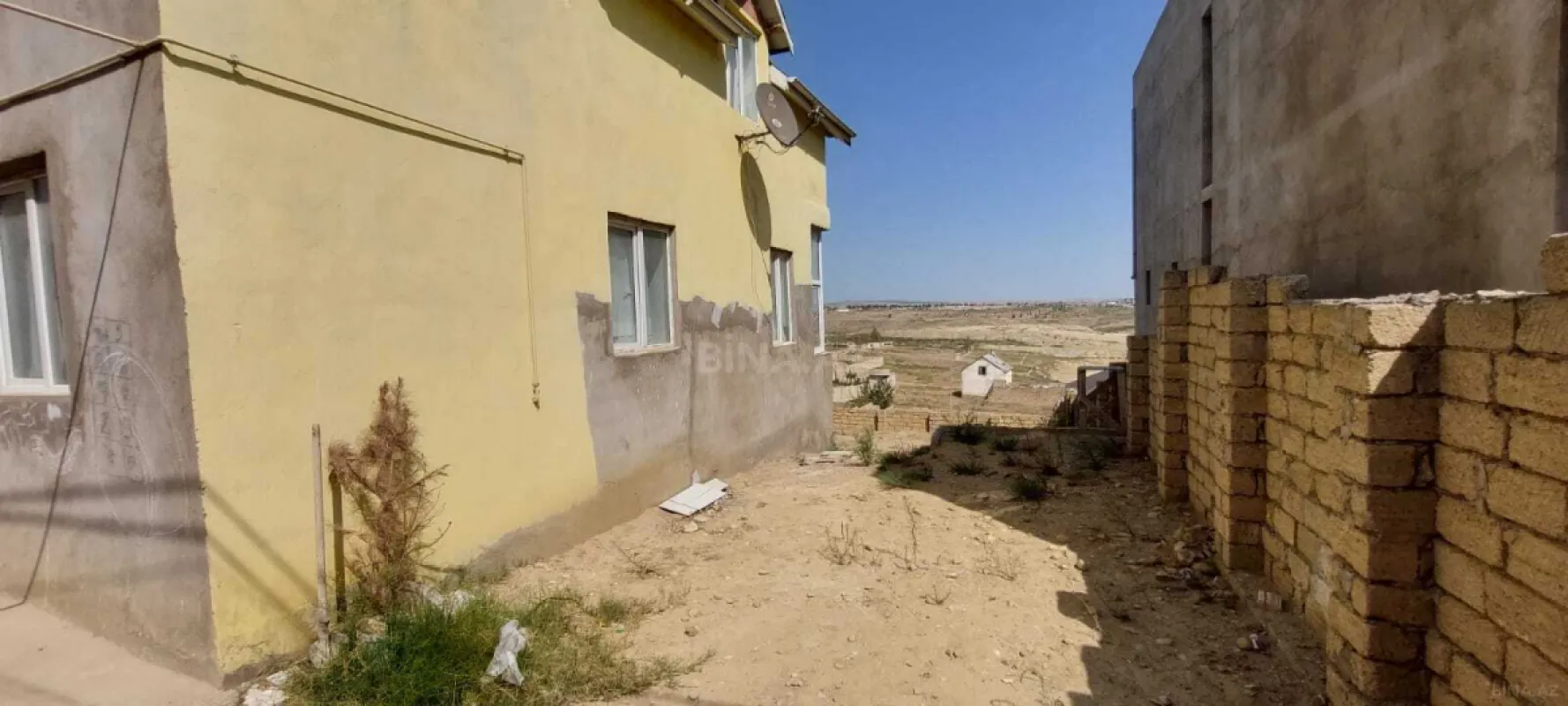 Satılır 4 otaqlı həyət evi 180 m²