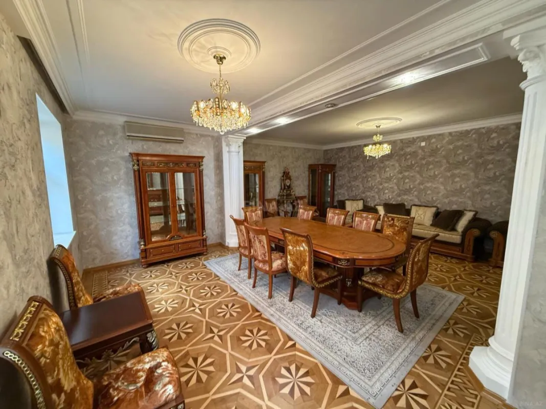 Satılır 5 otaqlı həyət evi 250 m²