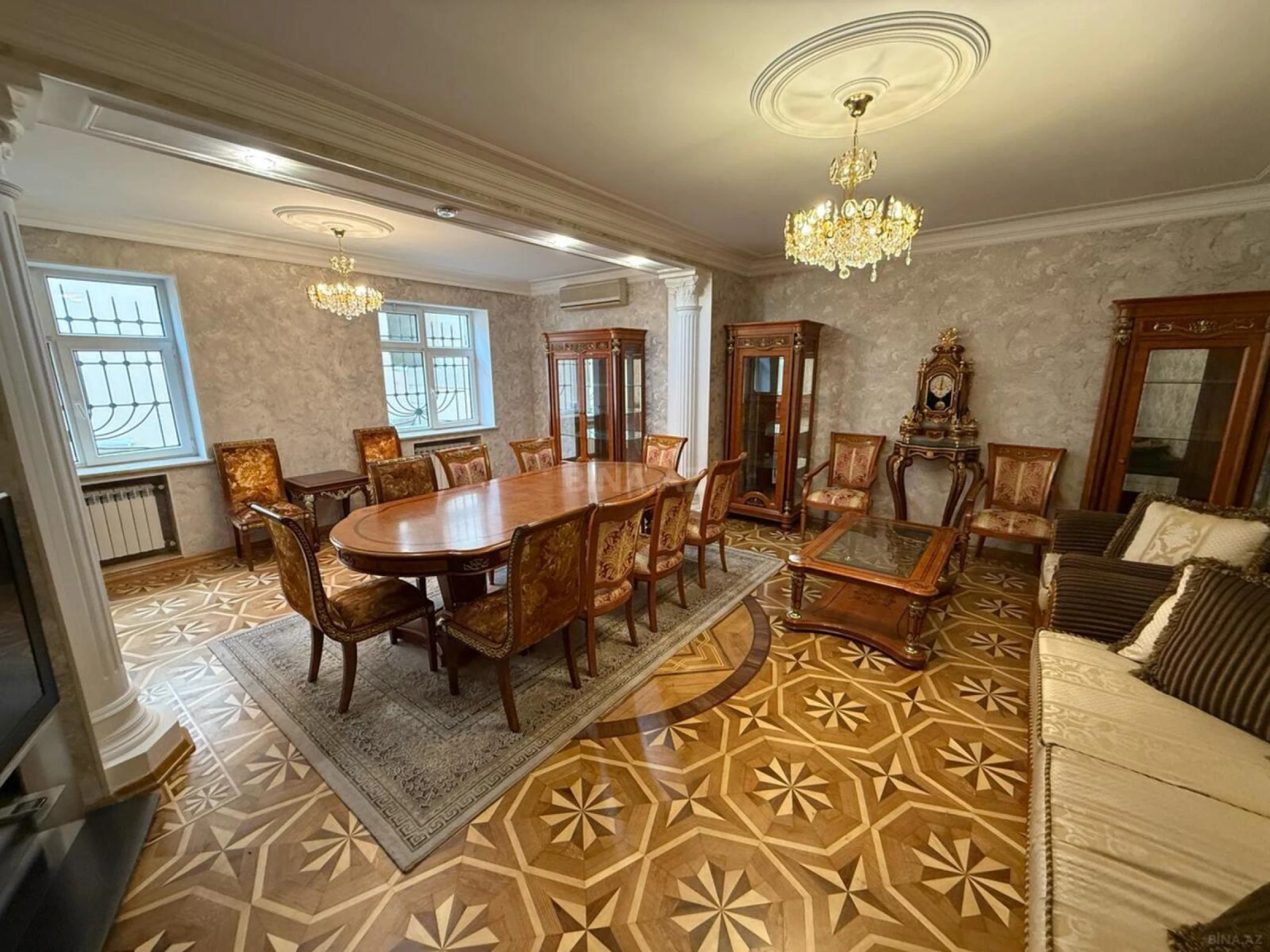 Satılır 5 otaqlı həyət evi 250 m²