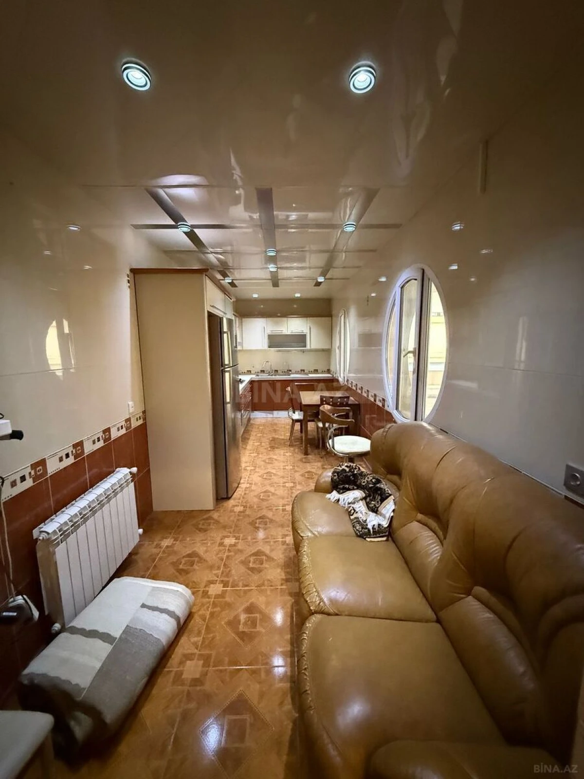 Satılır 5 otaqlı həyət evi 250 m²