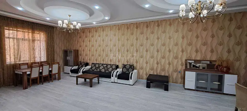 Satılır 6 otaqlı həyət evi 410 m²