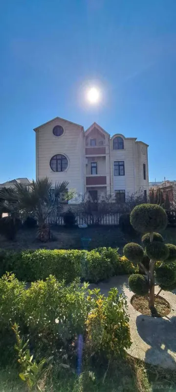 Satılır 6 otaqlı həyət evi 410 m²