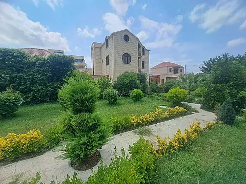 Satılır 6 otaqlı həyət evi 410 m² — Bakı, Novxanı 6 otaq 410.00 m²