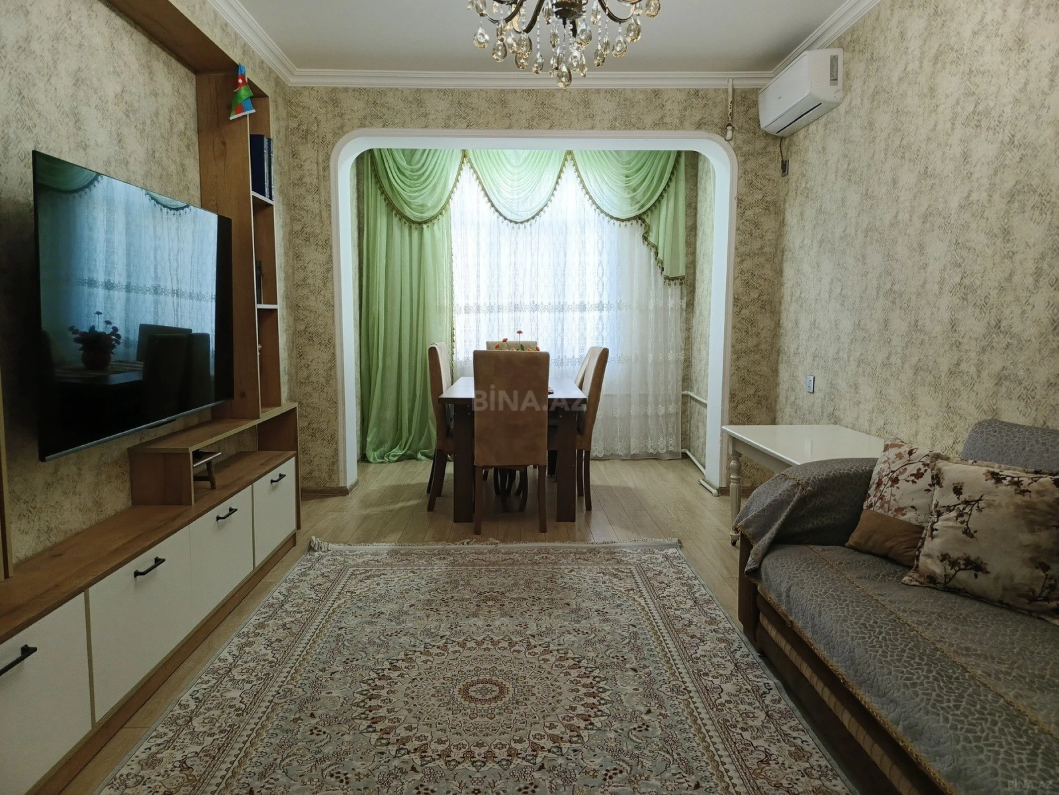 Satılır 4 otaqlı mənzil 110 m²