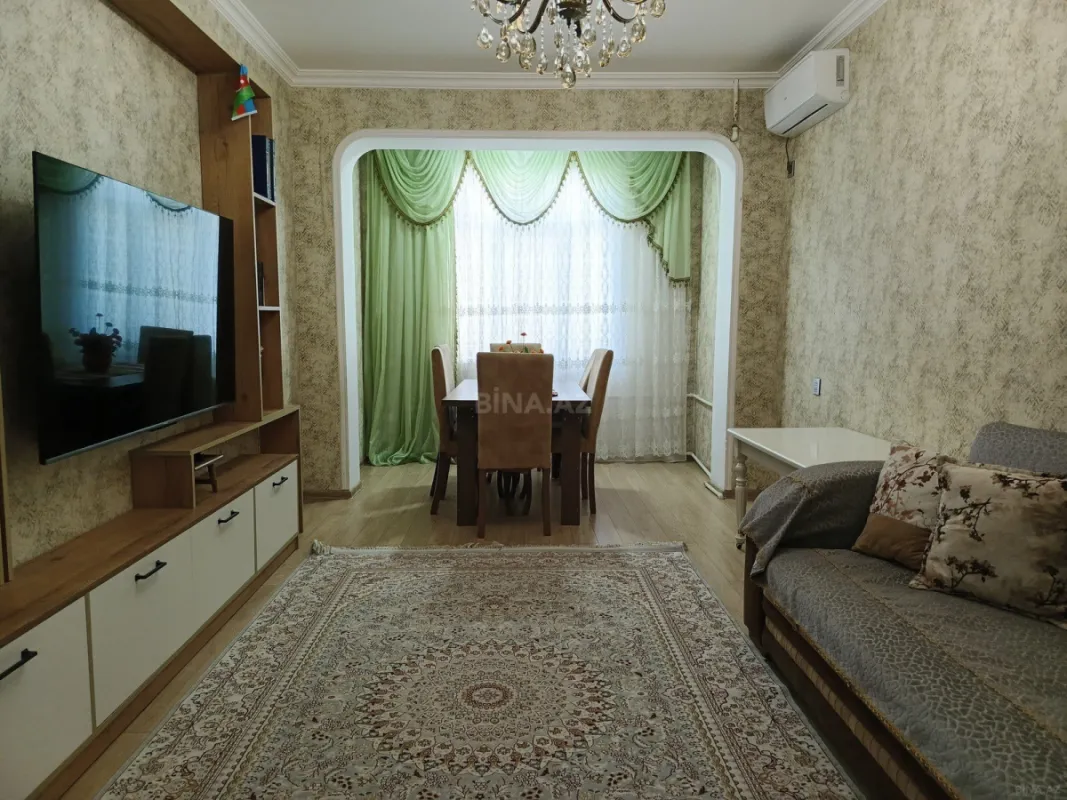 Satılır 4 otaqlı mənzil 110 m²