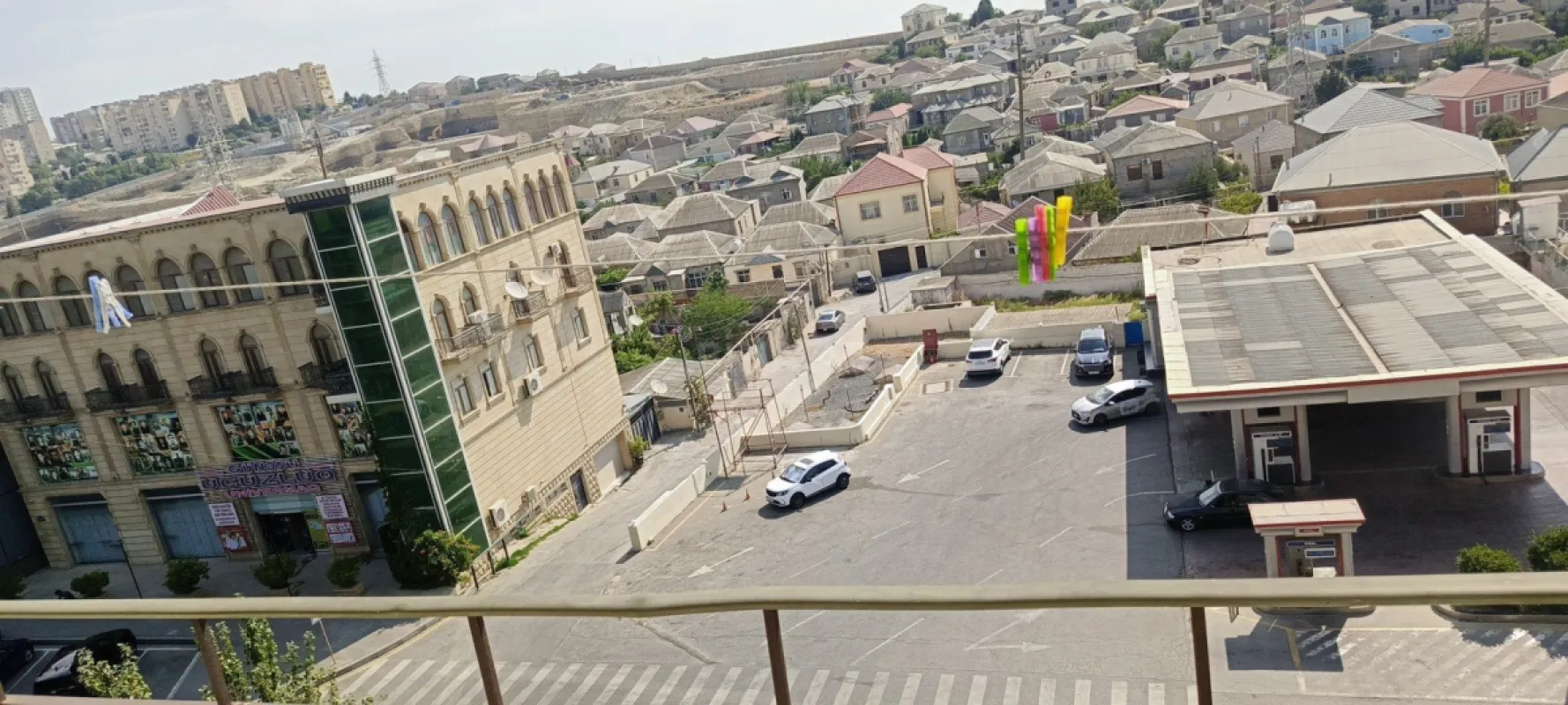 Satılır 4 otaqlı mənzil 110 m²