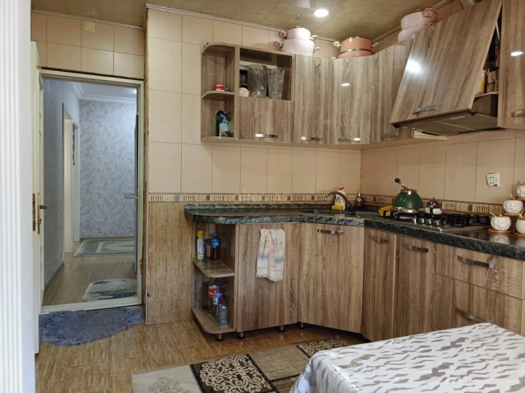 Satılır 4 otaqlı mənzil 110 m²