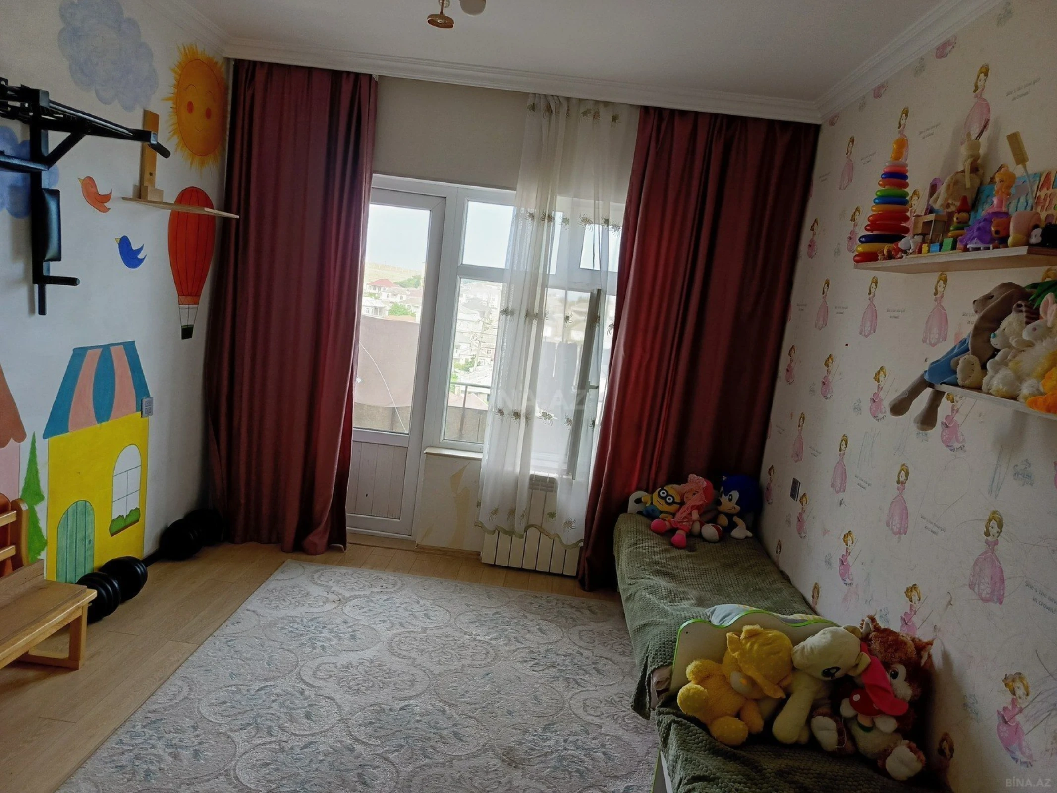 Satılır 4 otaqlı mənzil 110 m²