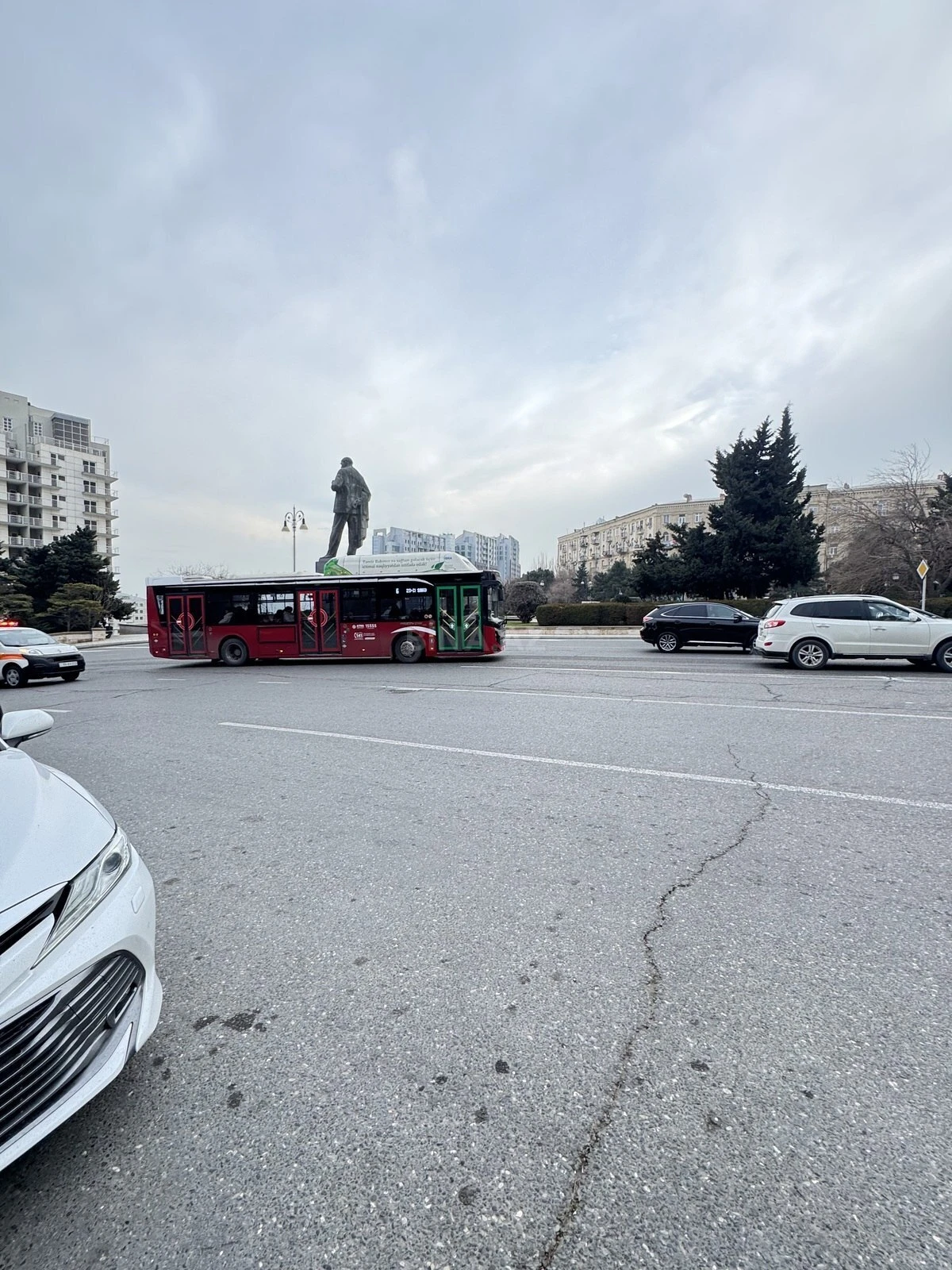 Satılır 3 otaqlı mənzil 75 m²