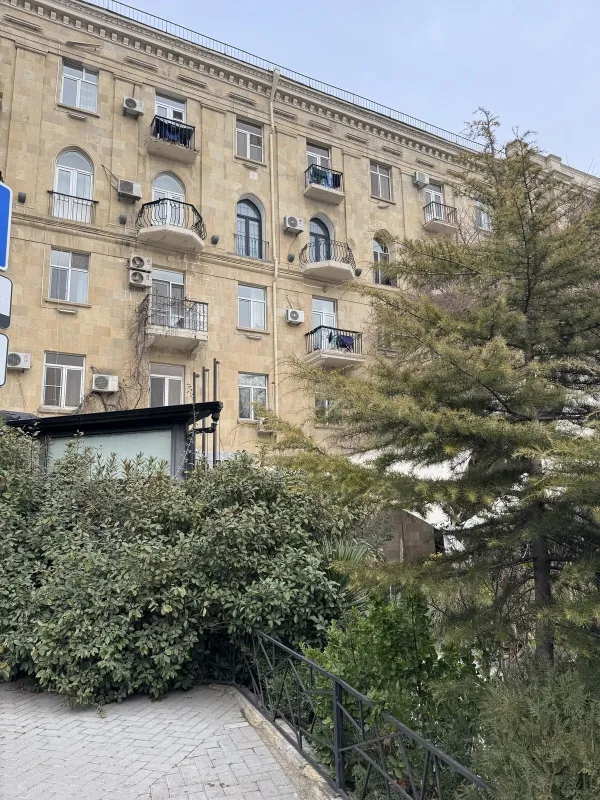 Satılır 3 otaqlı mənzil 75 m²