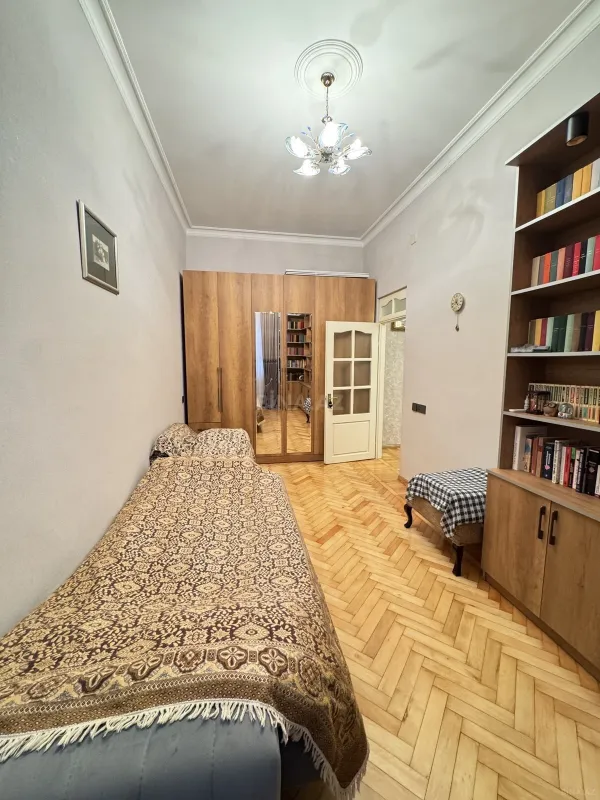 Satılır 3 otaqlı mənzil 75 m²