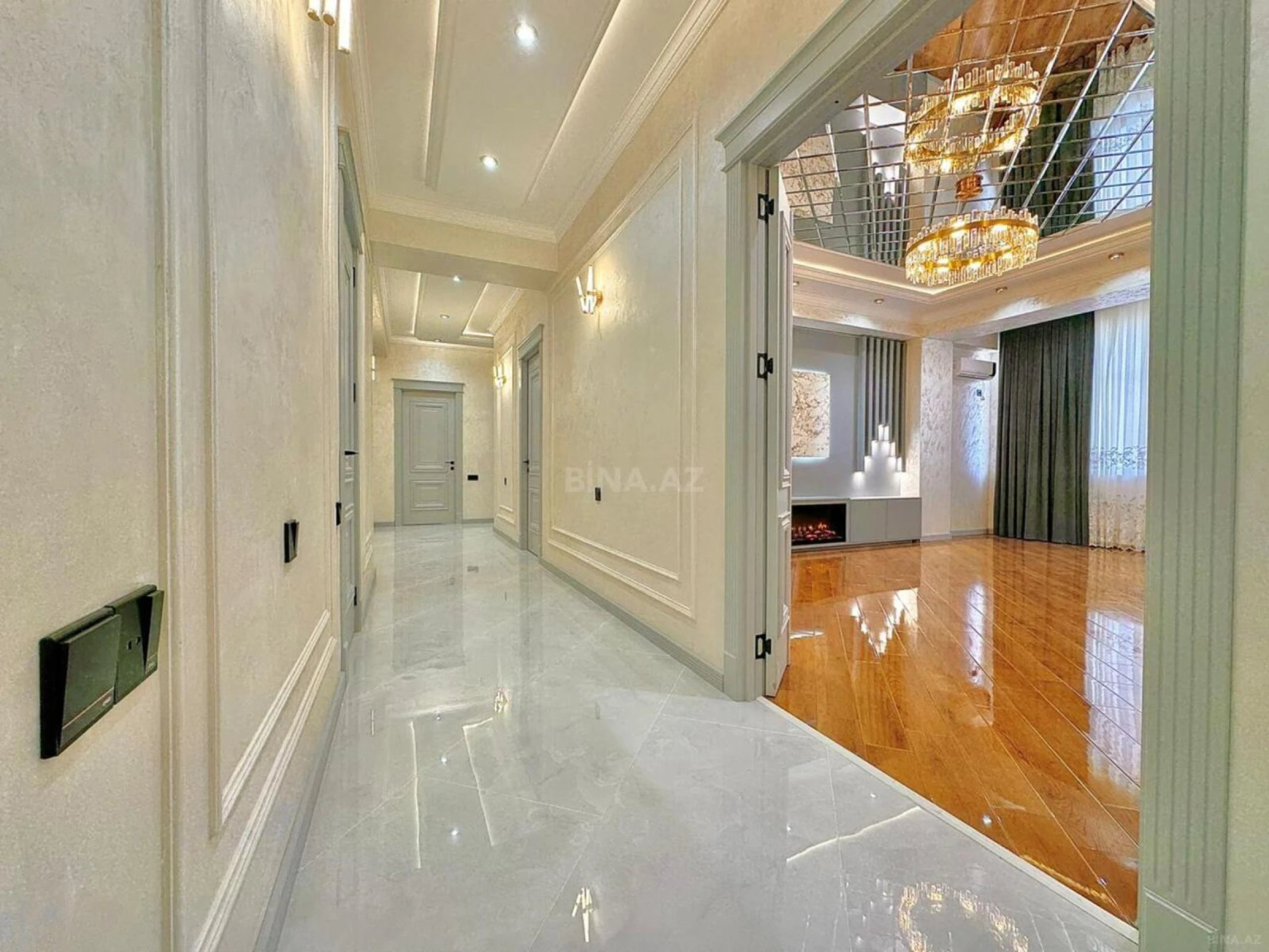 Satılır 4 otaqlı mənzil 135 m²