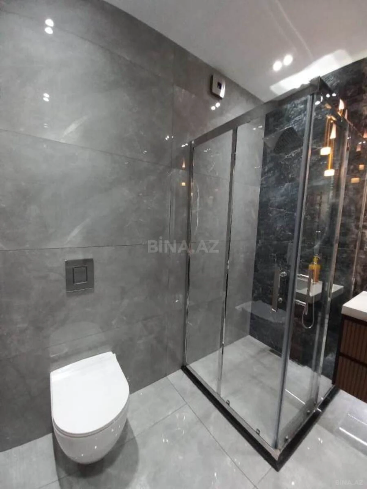 Satılır 2 otaqlı mənzil 68 m²