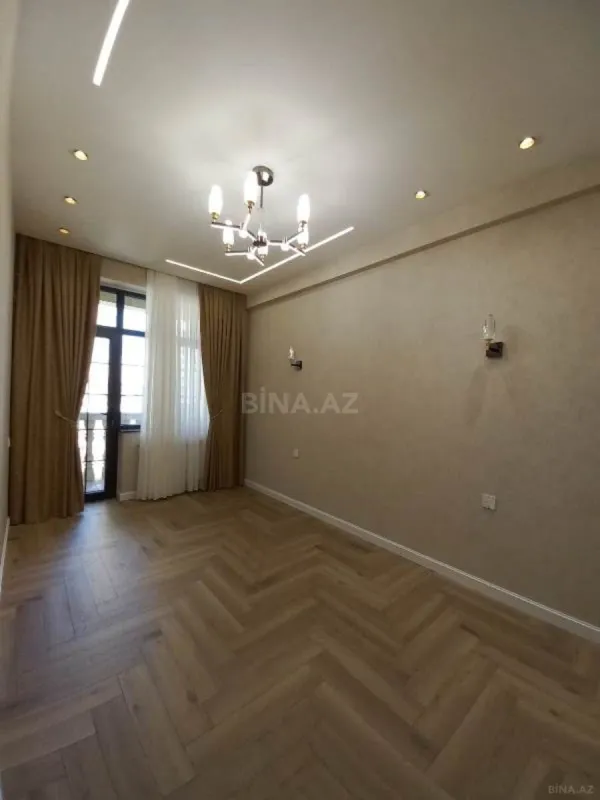 Satılır 2 otaqlı mənzil 68 m²