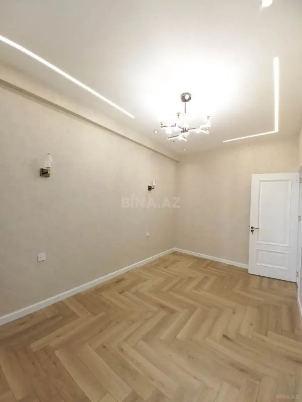 Satılır 2 otaqlı mənzil 68 m²