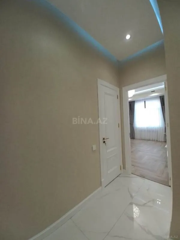 Satılır 2 otaqlı mənzil 68 m²