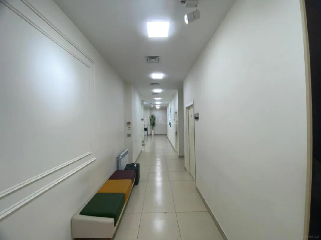 Satılır obyekt 1030 m²