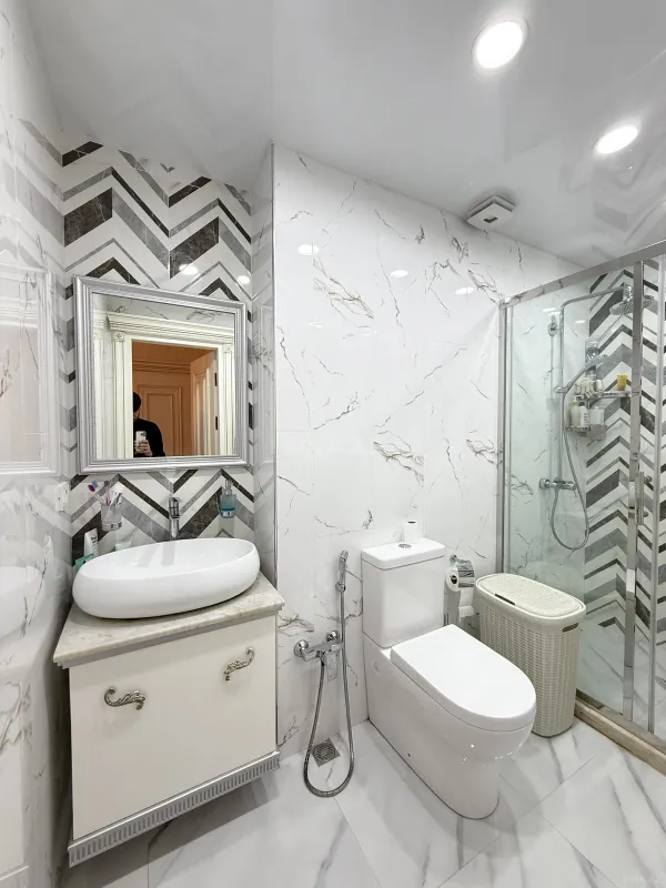 Satılır 3 otaqlı mənzil 138 m²