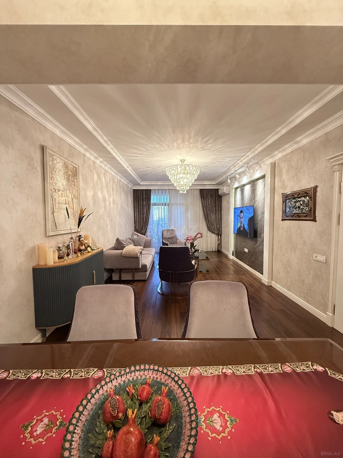Satılır 3 otaqlı mənzil 138 m²