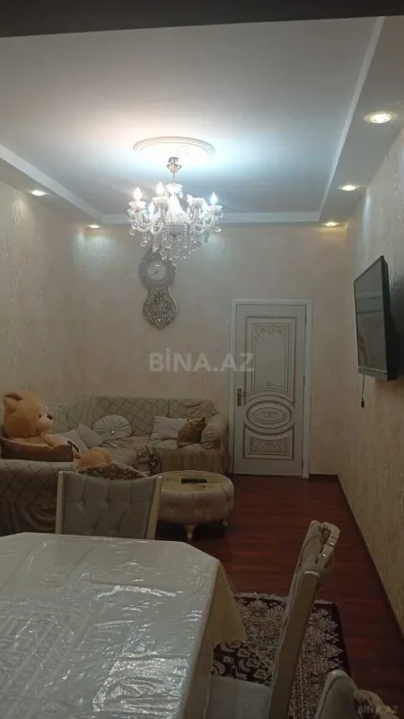 Satılır 3 otaqlı mənzil 83 m²
