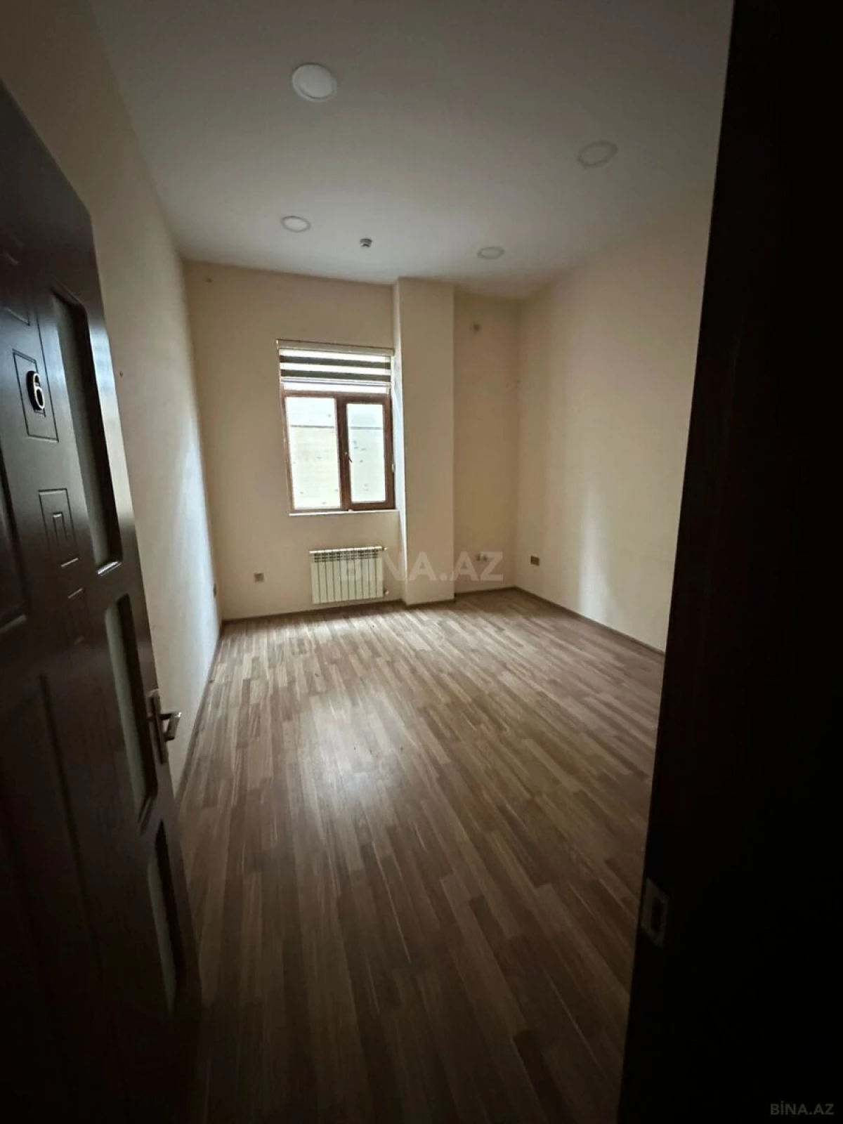 Kirayə verilir 11 otaqlı ofis 600 m²