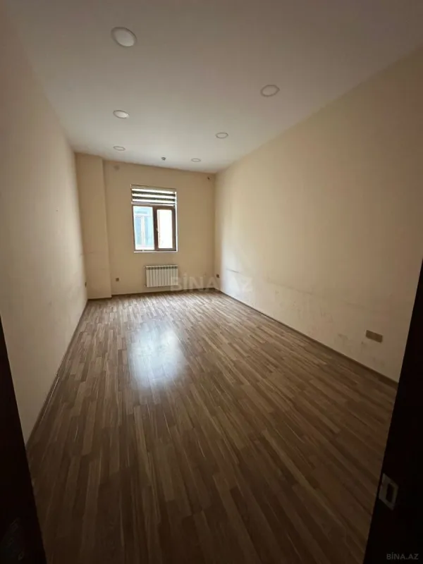 Kirayə verilir 11 otaqlı ofis 600 m²