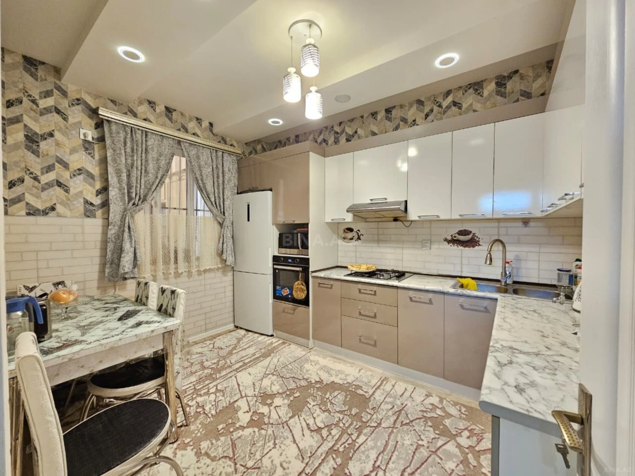 Satılır 4 otaqlı həyət evi 130 m²